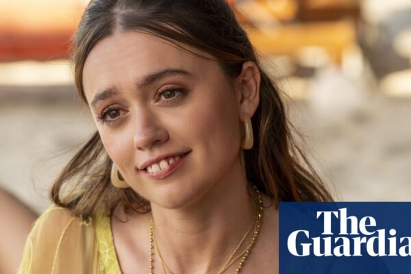 White Lotus star Aimee Lou Wood condemns SNL’s ‘mean and unfunny’ sketch | Aimee Lou Wood newsthirst.