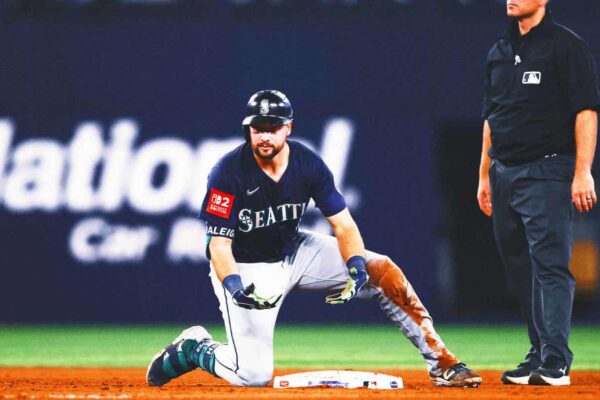 Jose Berrios and Cal Raleigh get heated over suspected pitch tipping incident newsthirst.