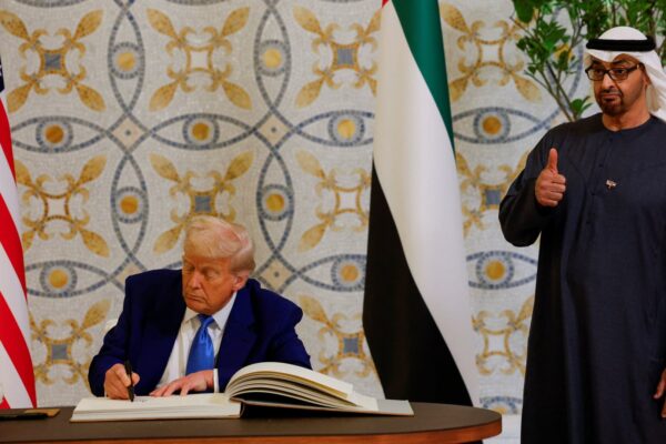 U.S., UAE agree on path for Emirates to buy top American AI chips, Trump says newsthirst.