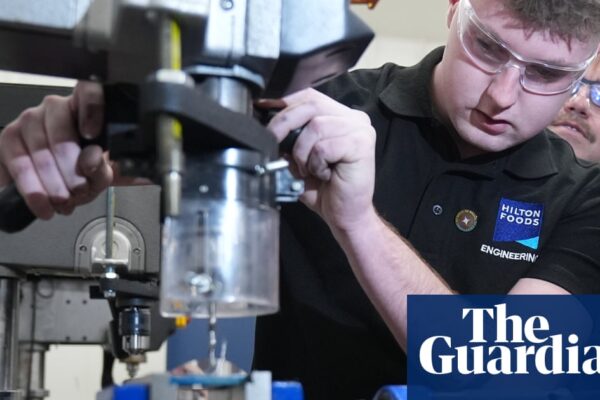 UK employers reliant on foreign workers face visa crackdown | Immigration and asylum newsthirst.