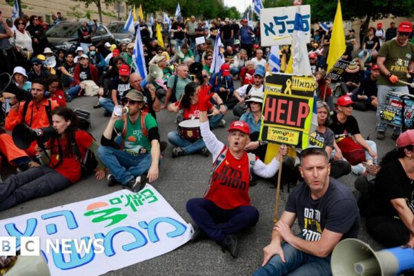 Israel PM ‘uncertain’ over condition of three Gaza hostages newsthirst.